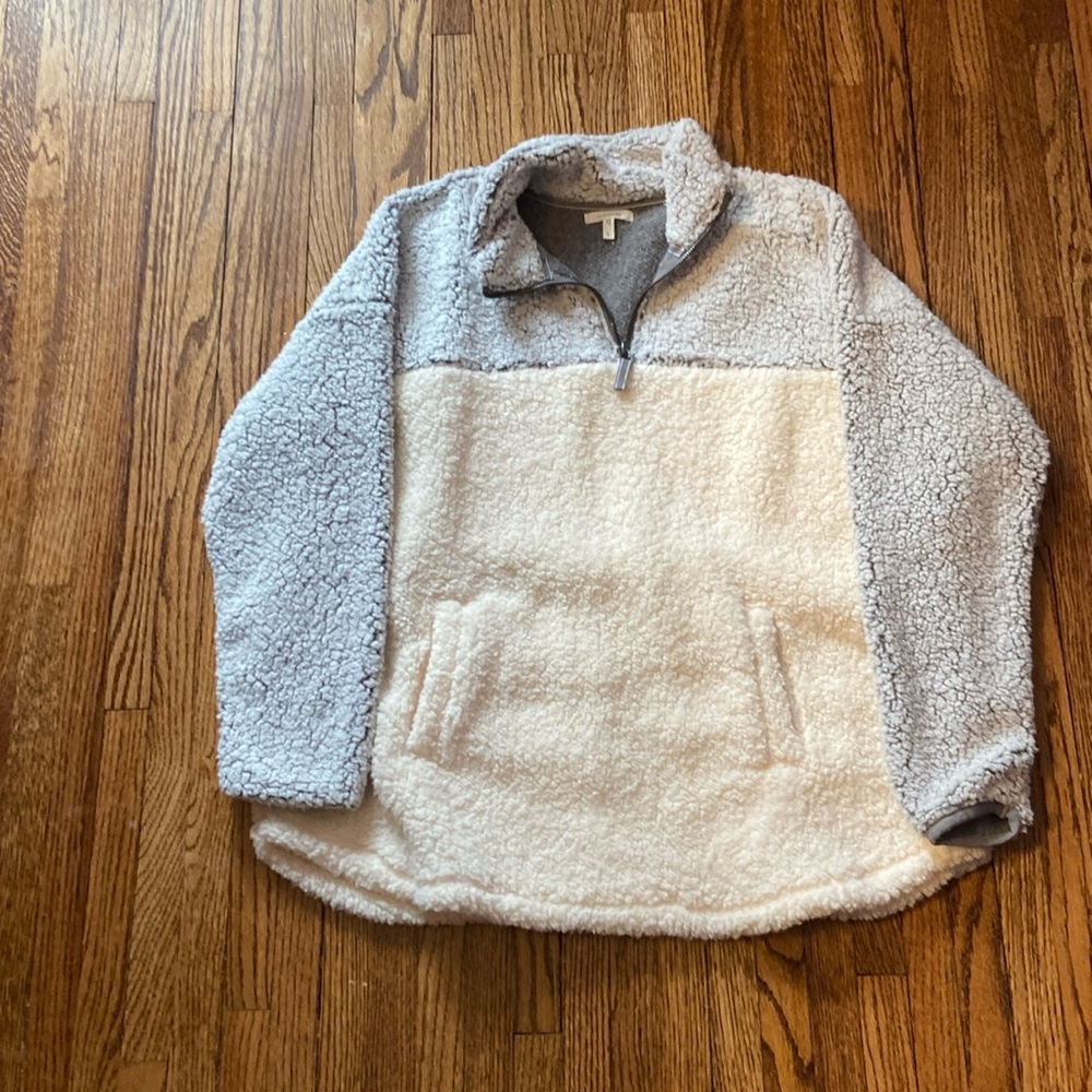 LAST CHANCE, clearing out $5. Size lg. Maurice’s Sherpa pullover.